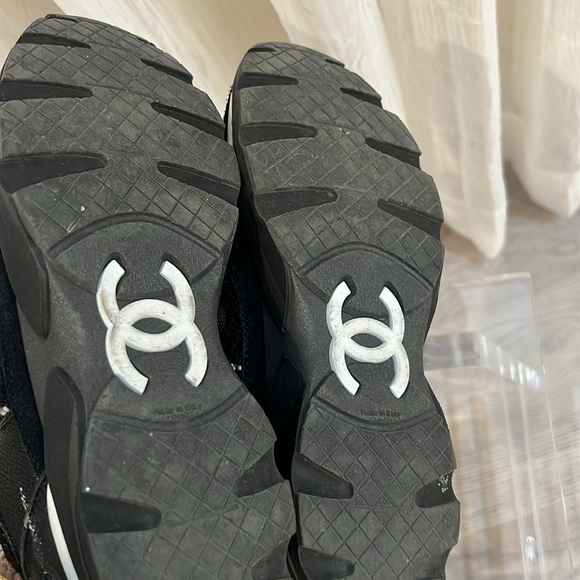 CHANEL tweed/leather black sneakers - Picture 6 of 6